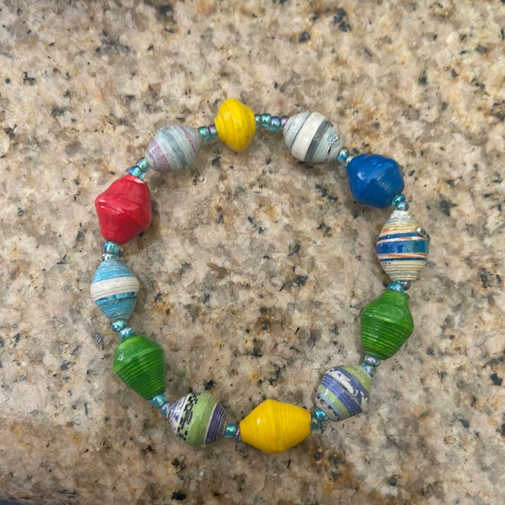 Paper bead bracelet